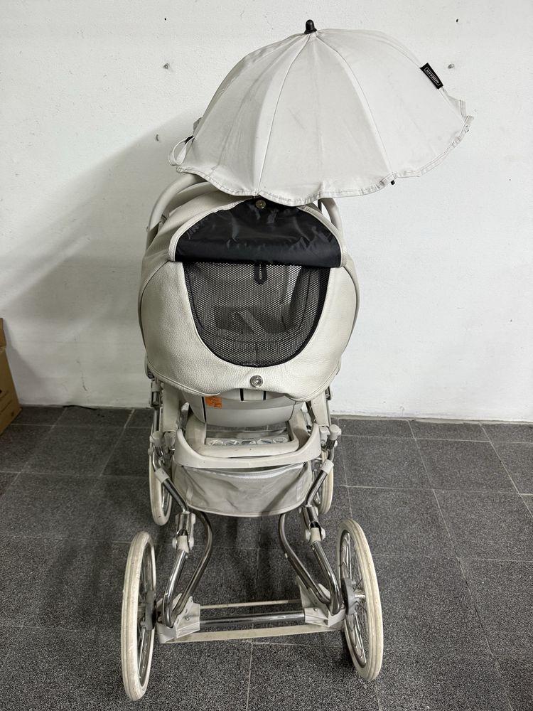Carrinho bebecar classico - elegante e confortavel