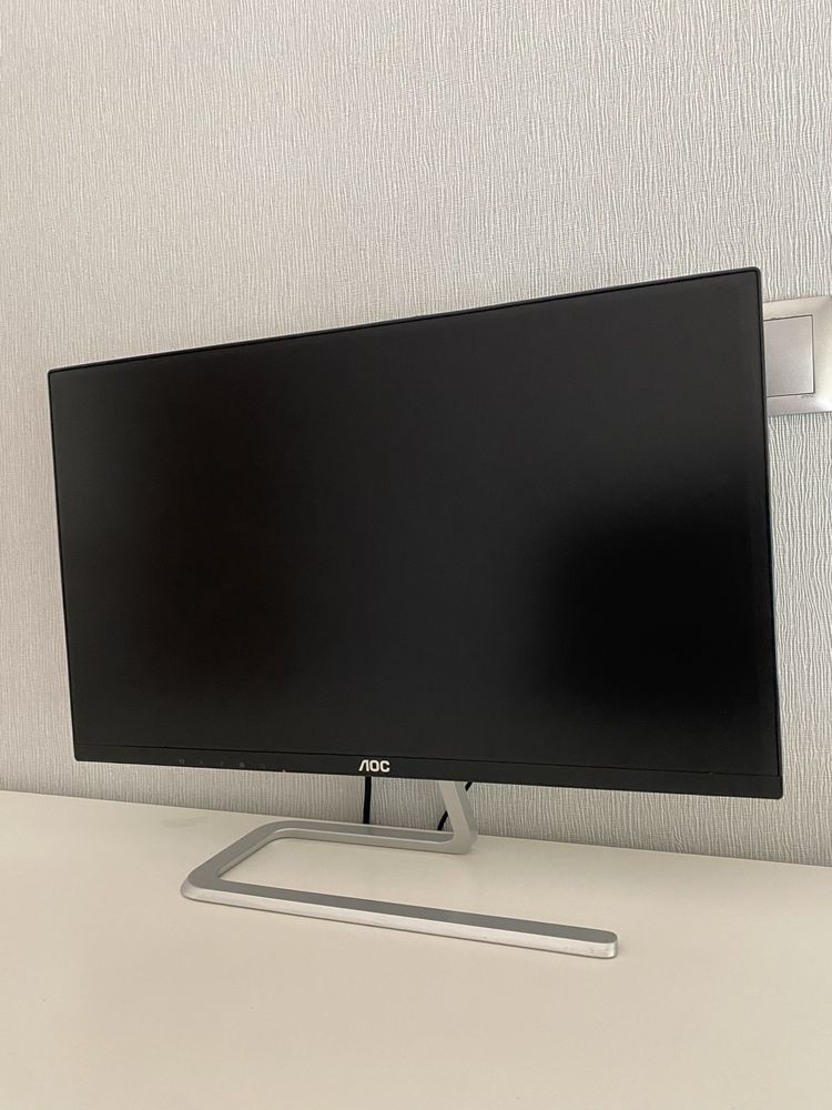 Monitor AOC 24’’