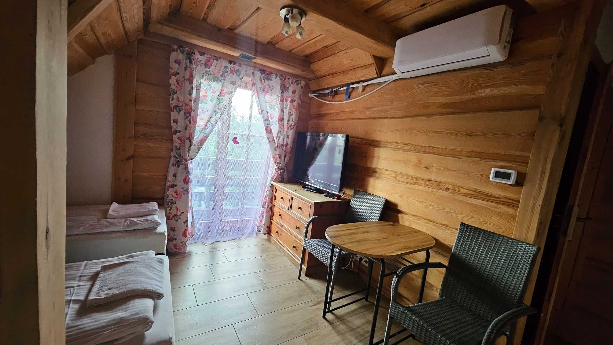 Noclegi Sochaczew 8km Brochów  posiłki basen sauna 501,44,2002 vat