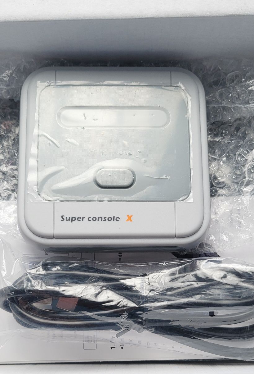 Consola com + de 30 mil jogos