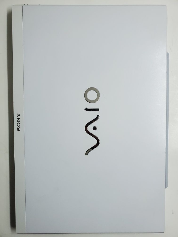 Ноутбук Sony VAIO SVS1513M1RW 15.5 i5 2.60GHz 8Gb SSD240Gb АКБ 3 часа