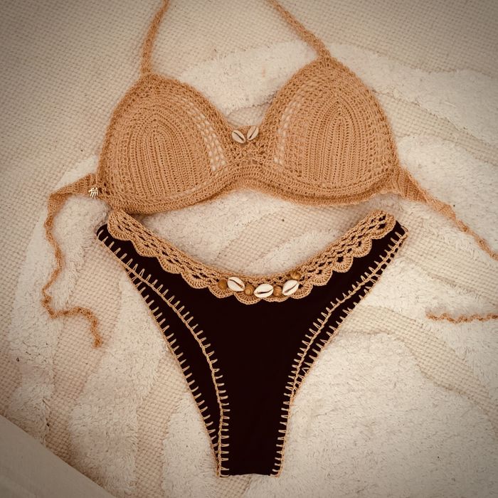 Bikinis e factos de banho de croché