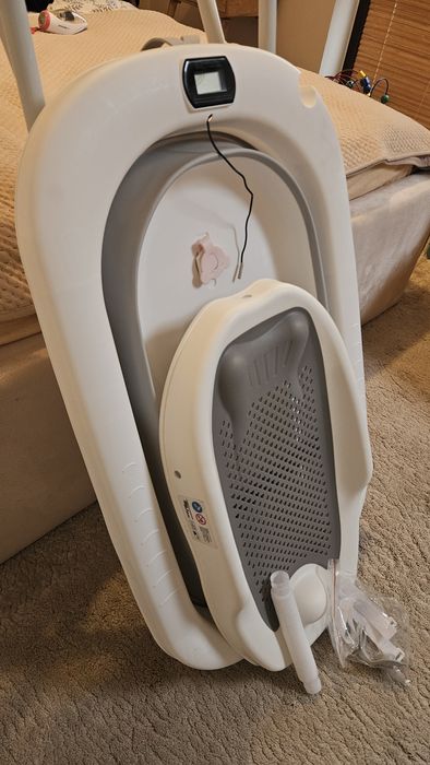 Wanienka Primabobo składana ze stojakiem i wkladką niemowlęcą