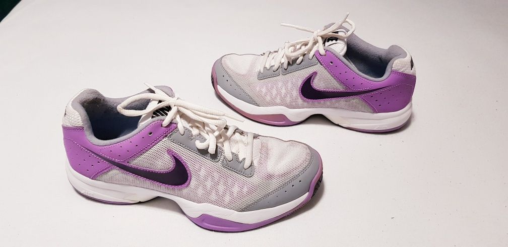 Buty Nike Air Cage rozm 40