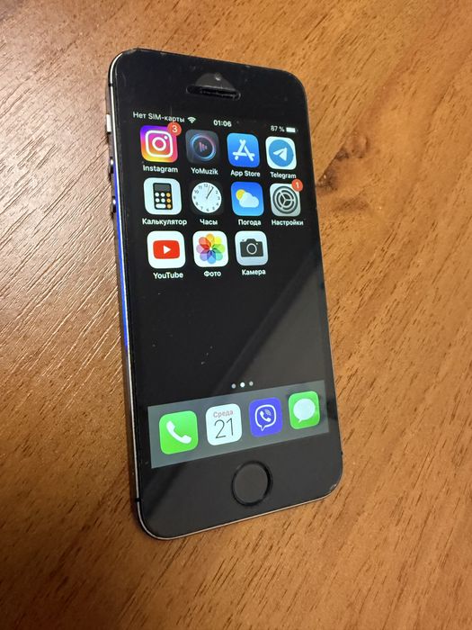 Продом Айфон 5s под ремонт.