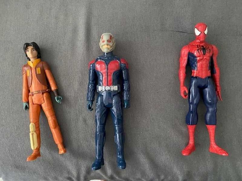 Lote de 14 bonecos Super Herois com 30 cm