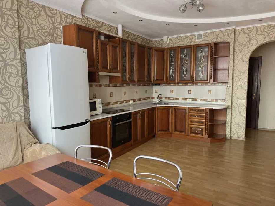 Здається 3 кімнатна квартира Святошинський район