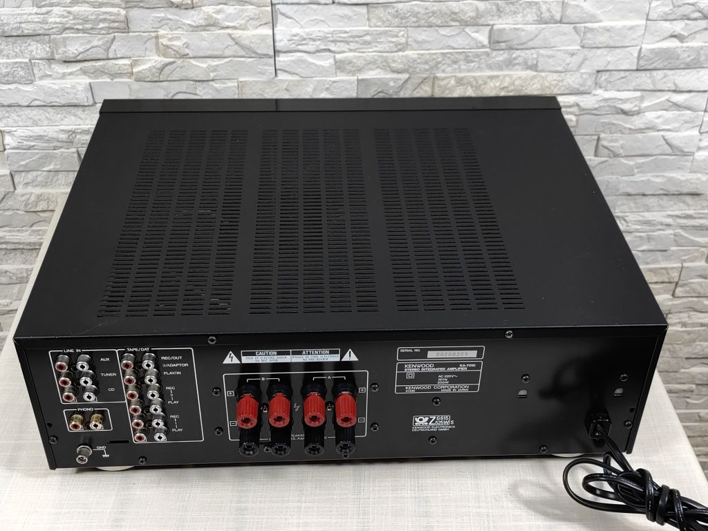 Kenwood KA-7010 Wysokiej klasy zintegrowany wzmacniacz stereo