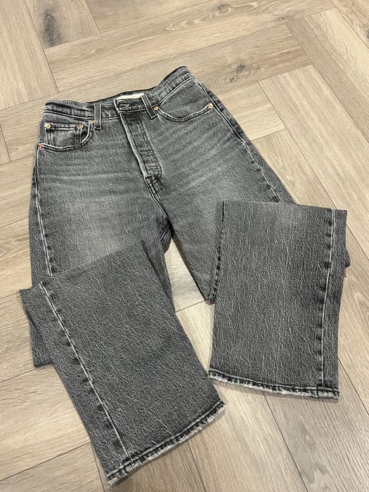 Джинси Levis розмір 25