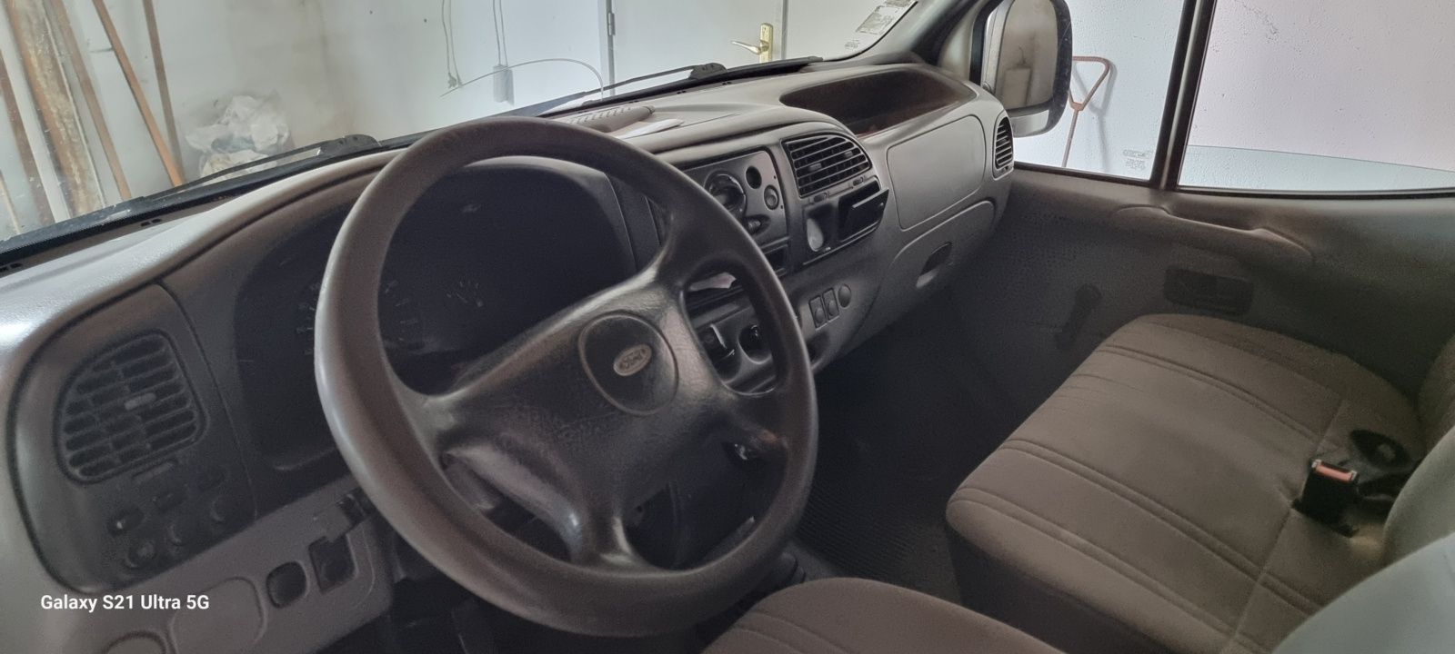 Ford transit caixa aberta 7 lugares