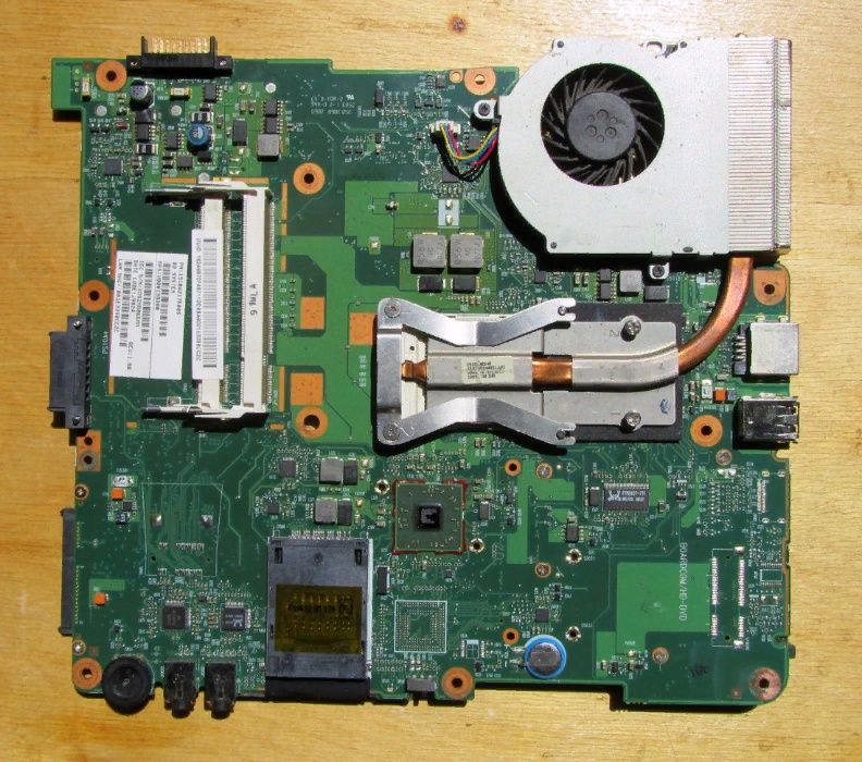 Материнская плата Toshiba L305D ((6050A2175001-MB-A02) под ремонт