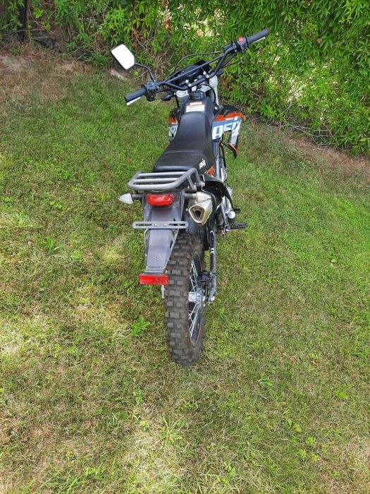 Asix Defender 150cc