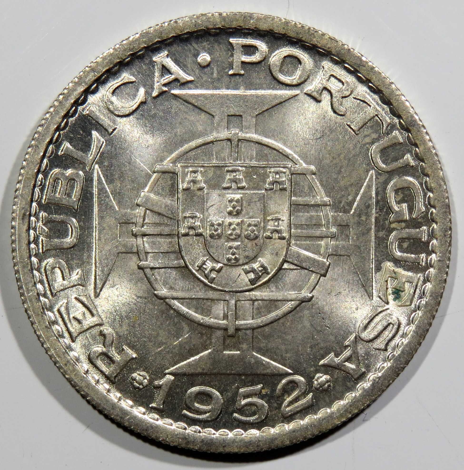 Ex Colonias Portuguesas Angola 20 Escudos 1952 Soberbas de Rolo