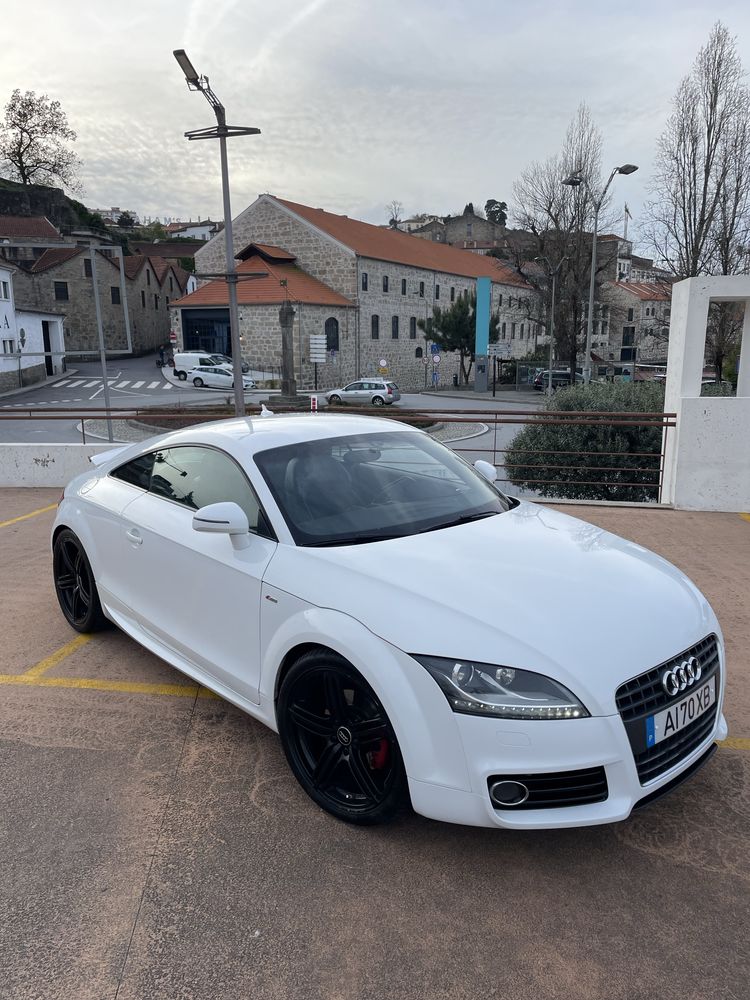 Audi TT TFSI S-Line 2.0 turbo 200cv