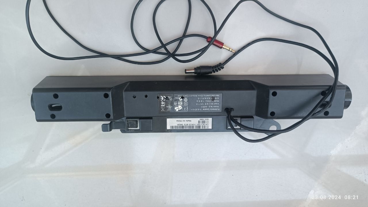 Dell U2312HMt монитор Display Port, DVI, VGA USB hub