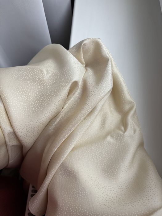 Відріз тканини 100% натуральний шовк кремового кольору