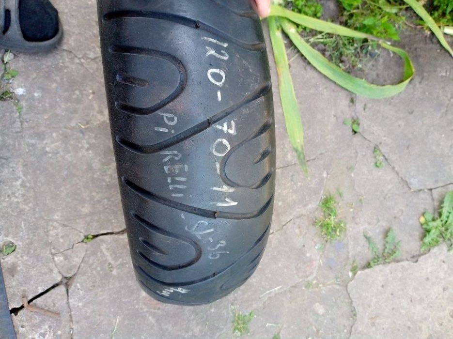 Продам скат Pirelli на скутер