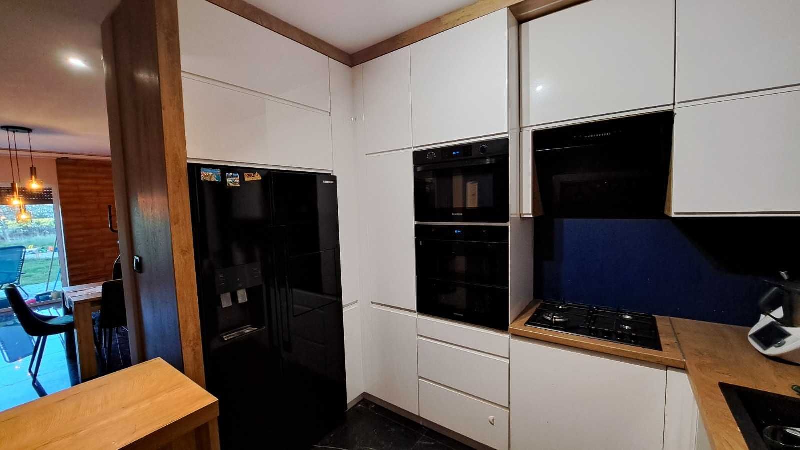 Piękny dom wolnostojący 120m^2 umeblowany , energooszczedny, obok sad