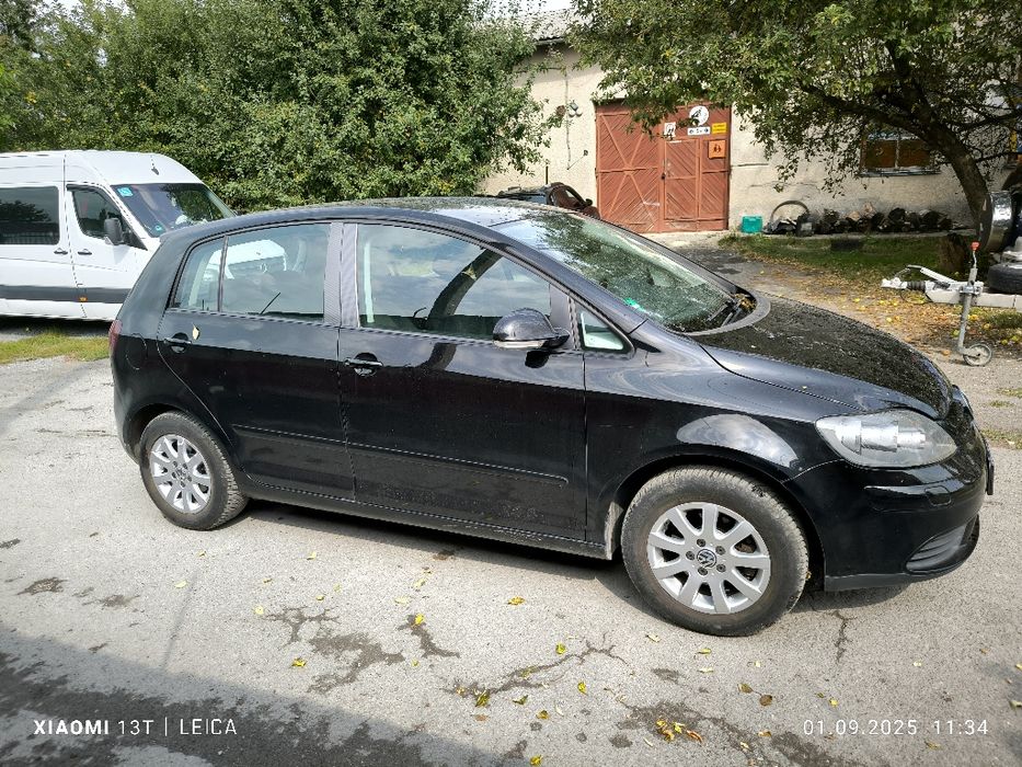 Свіжо пригнаний автомобіль Golf Plus 2005 рік Ідеал стан 1.4 МПІ бен