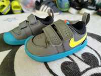 Buty Nike rozm. 19.5