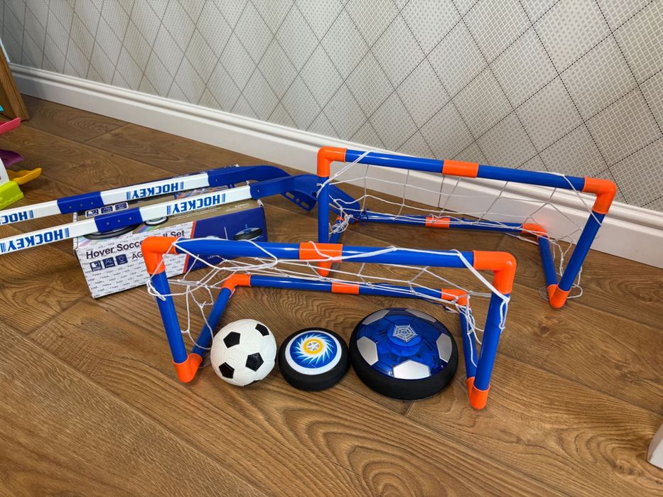 Хокей та соккер 3 в 1 для домашньої гри.