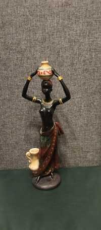 Статуэтка Африканская женщина с кувшином