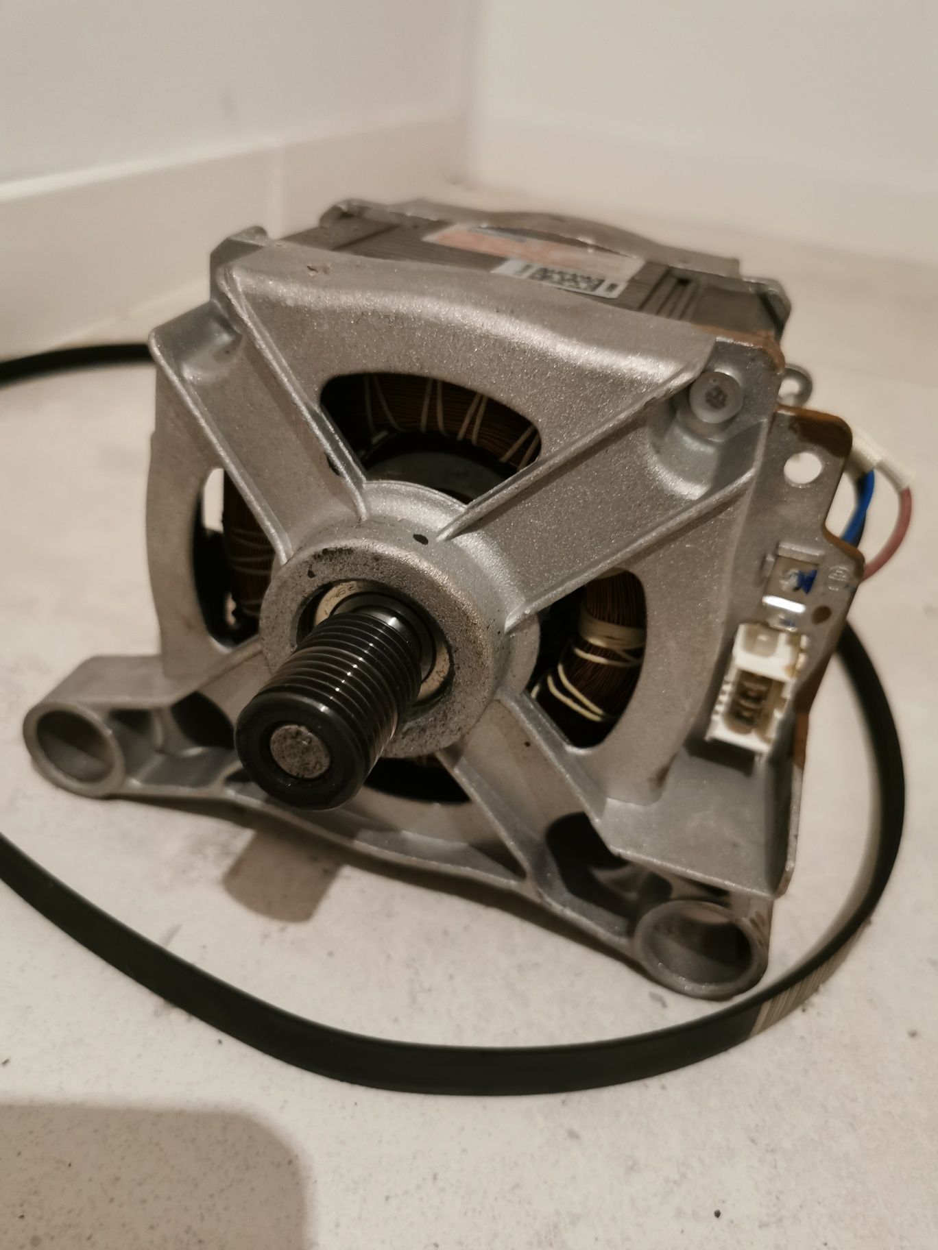 Silnik pralki Elektrolux EW6S406BPI