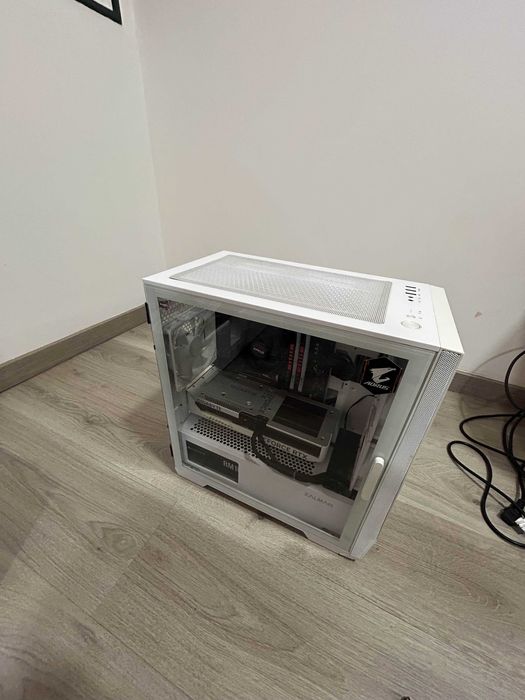 Pc gamer Ryzen 5 5600x, 4060 ti, 32gb ram DDR4