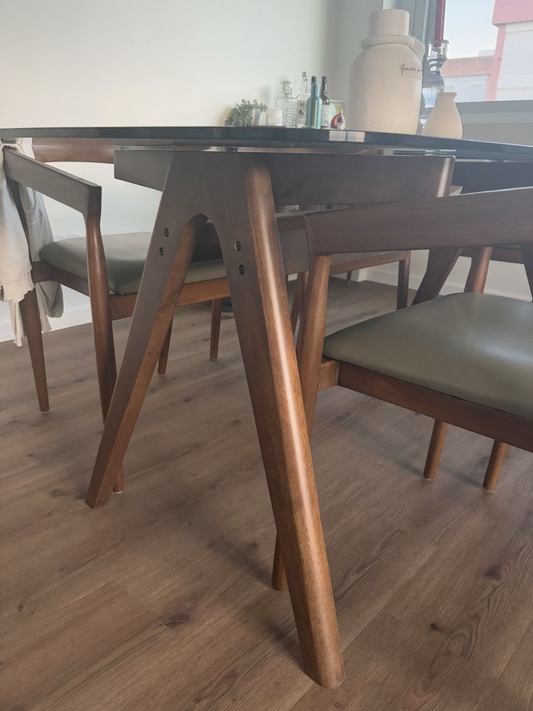 Mesa de jantar tampo vidro kenay