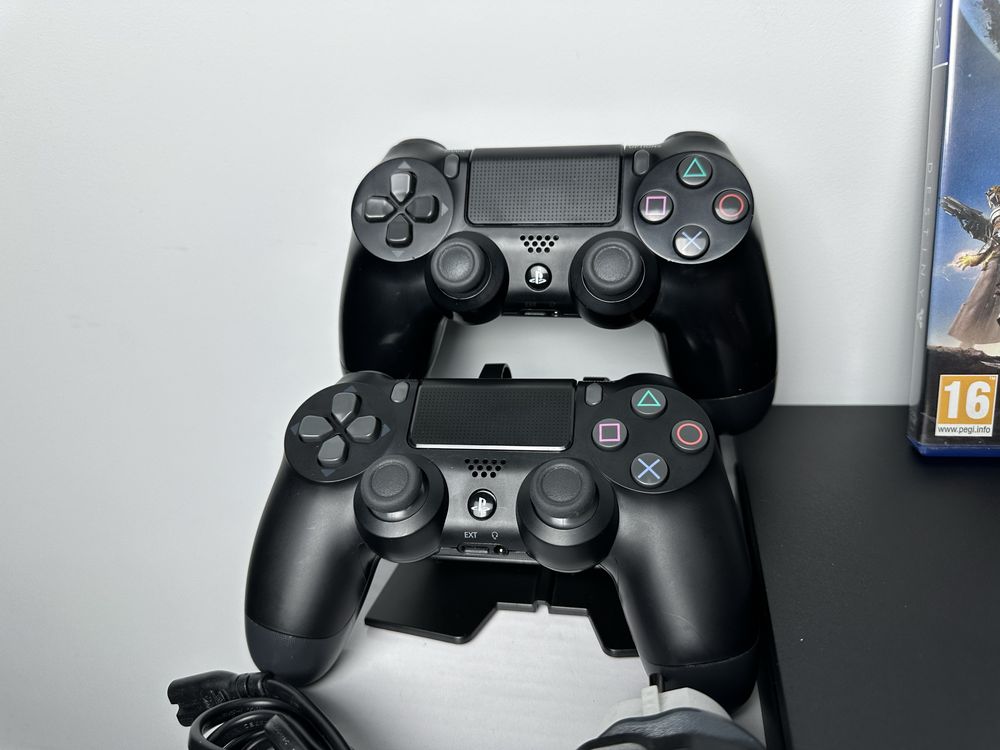Sony Playstation 4 Slim 500gb  стан нової приставки