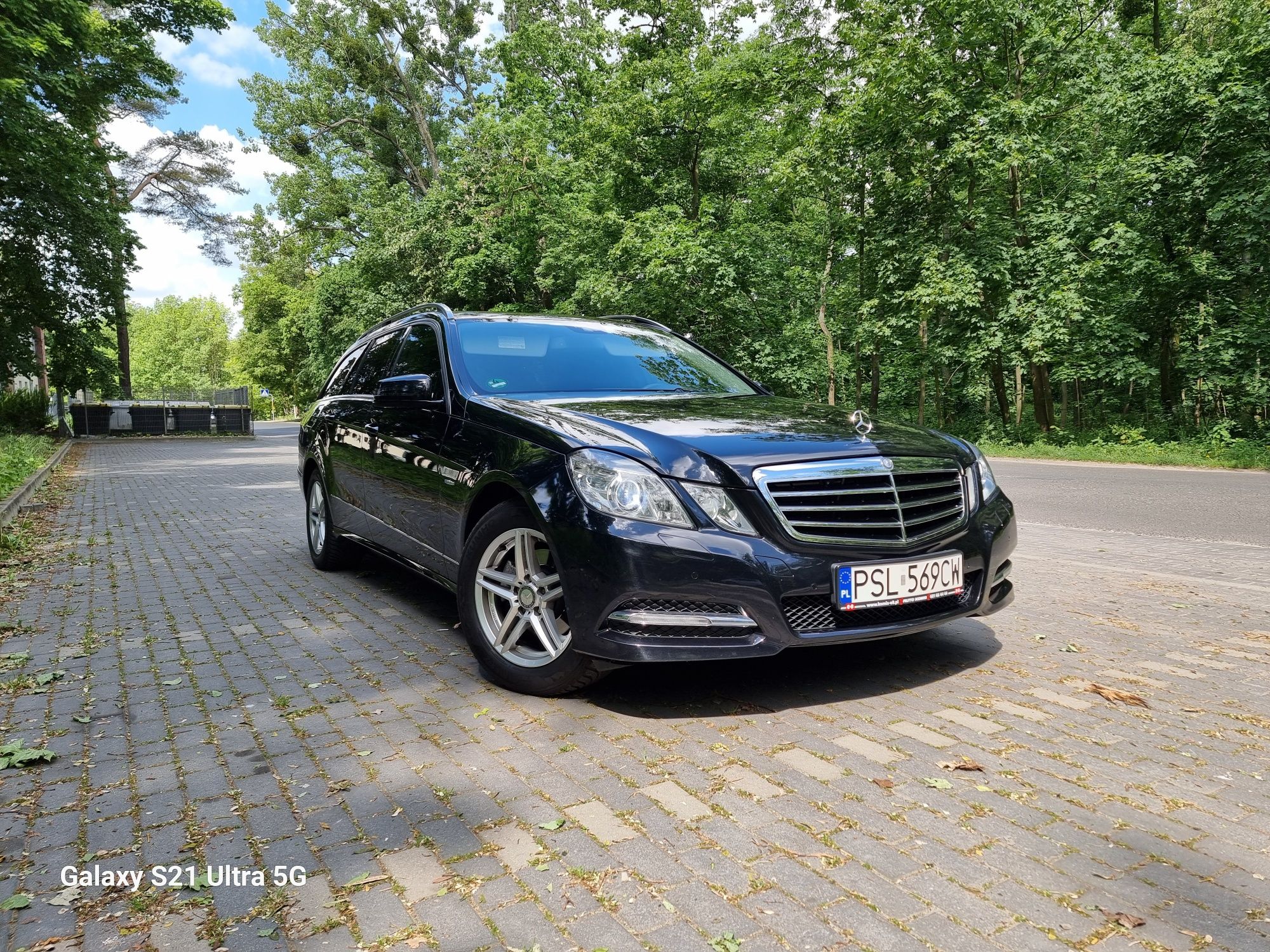 Sprzedam Mercedes E klasa Avangarde 1,8 Bęzyna 2011r