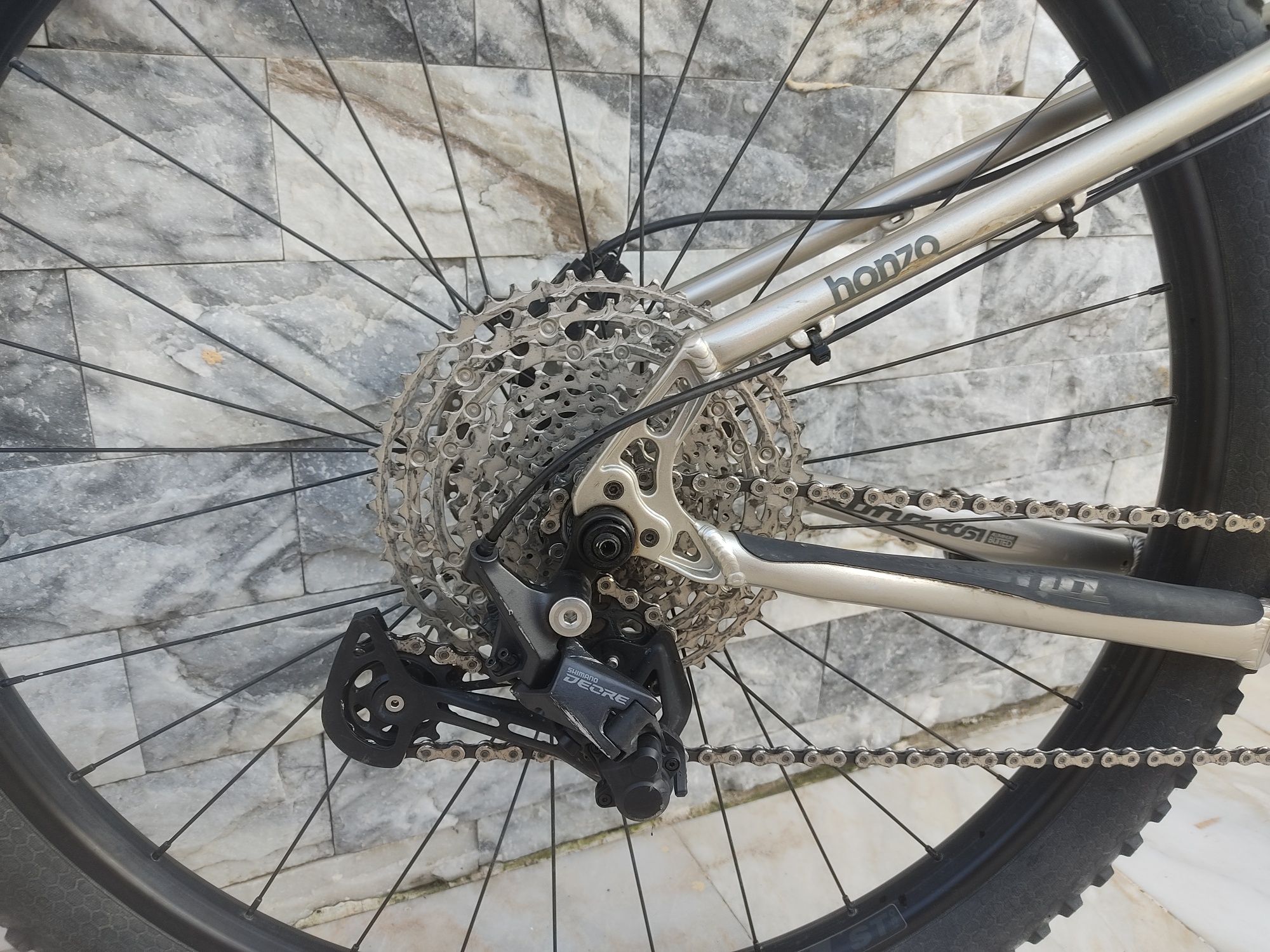 Bicicleta Kona Honzo 29 + Oferta GPS