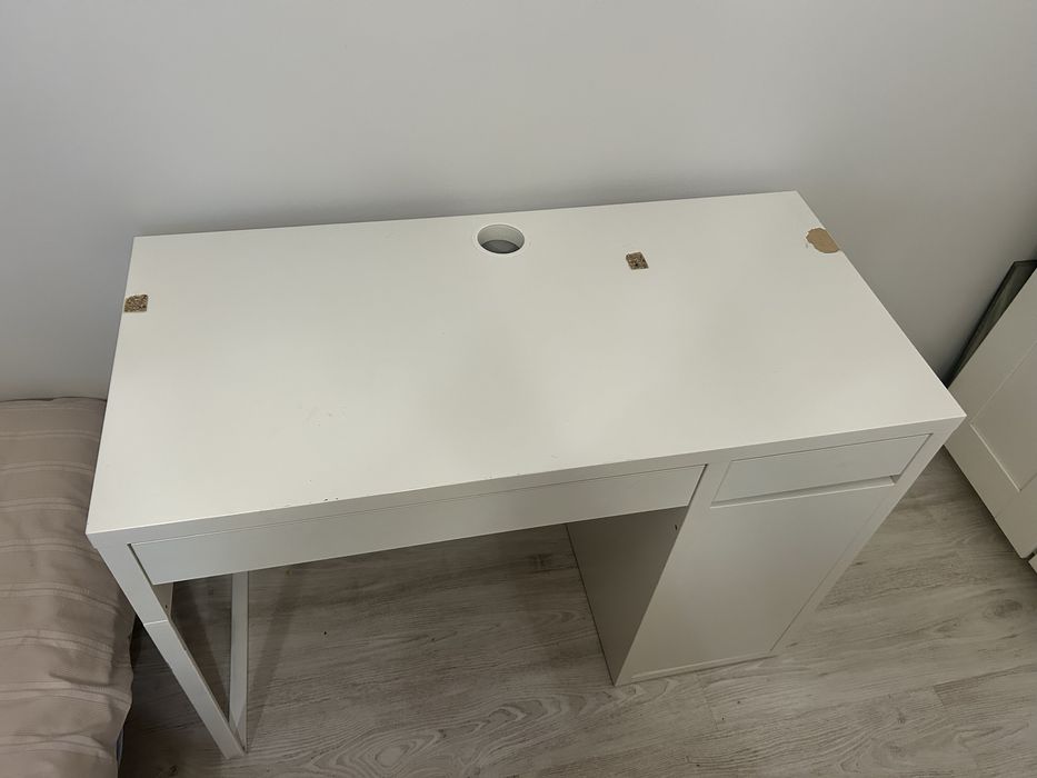 Biurko IKEA Micke z nadstawką