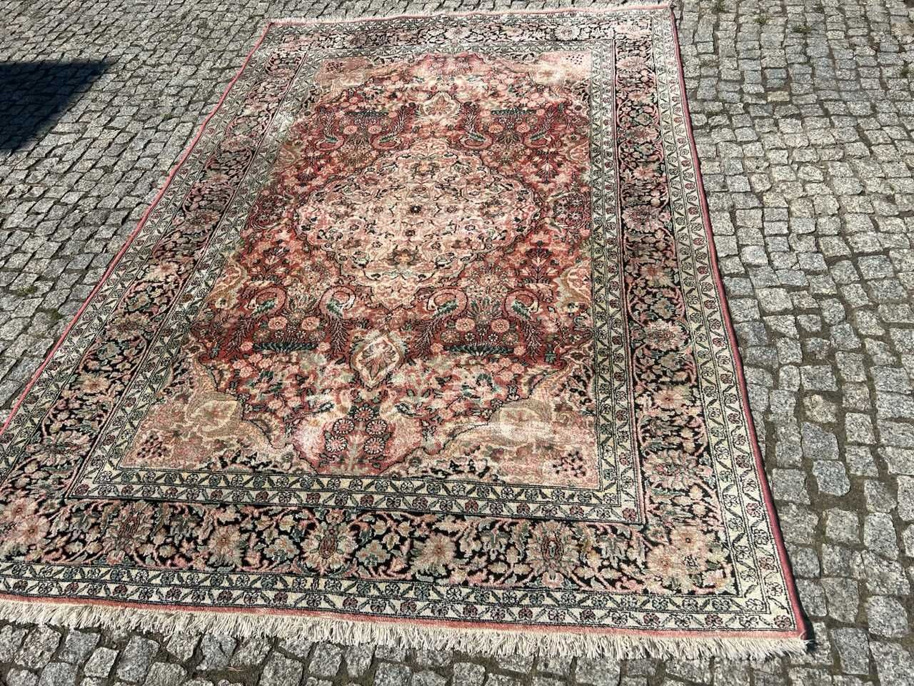 Vintage jedwabny dywan perski ręcznie tkany GHOUM 236x152 cm