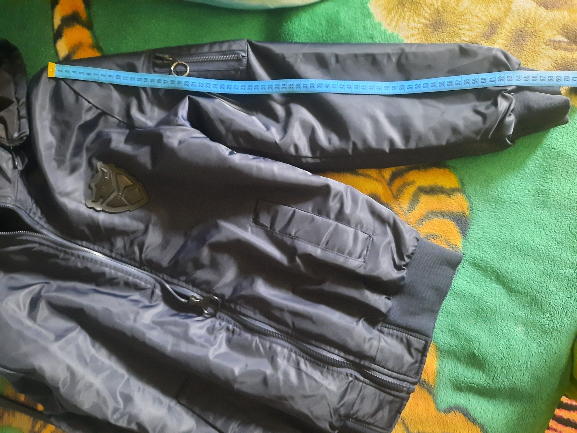 Мужская новая курточка темно синего цвета 50 р.
