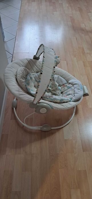 Leżaczek z wibracją Bright Starts Comfort & Harmony Bujaczek Bujak