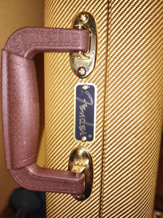 Futerał case Fender twardy