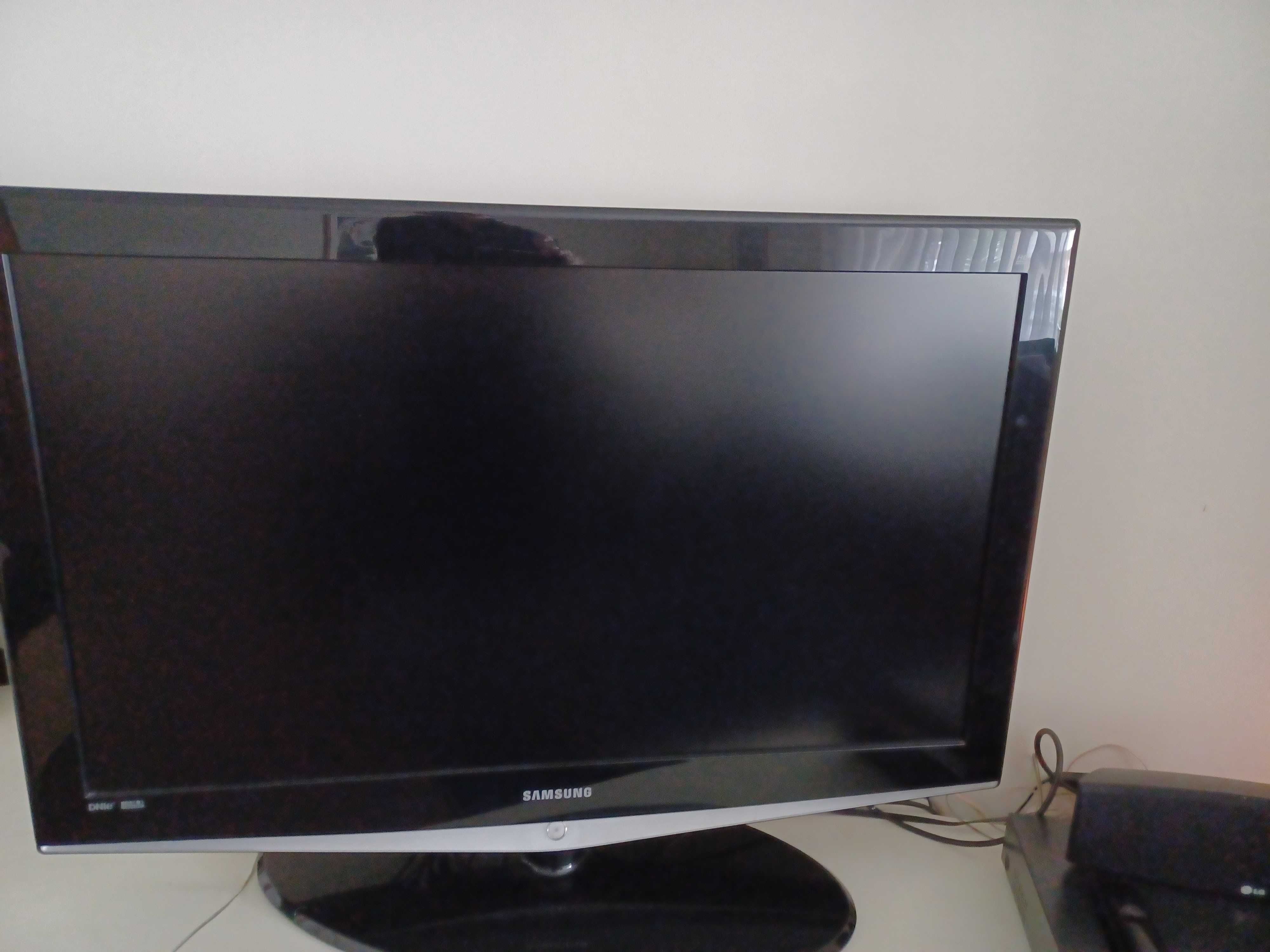 TV Samsung 100 cm