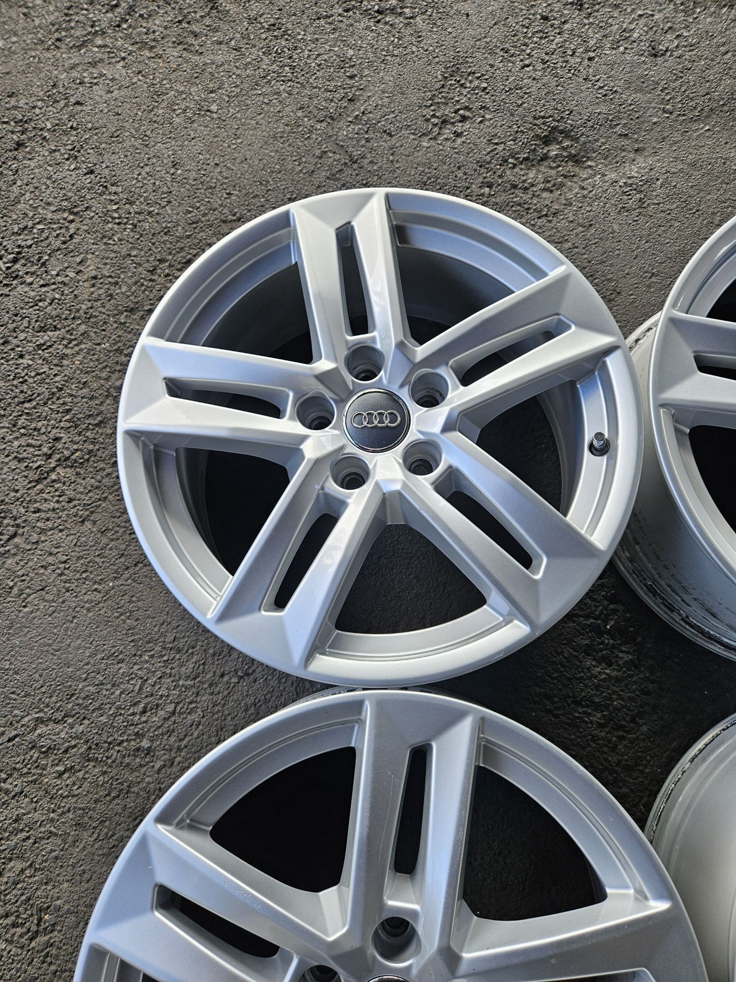 Alufelgi Felgi Audi S-Line 17 Cali 5x112 7J17 ET42