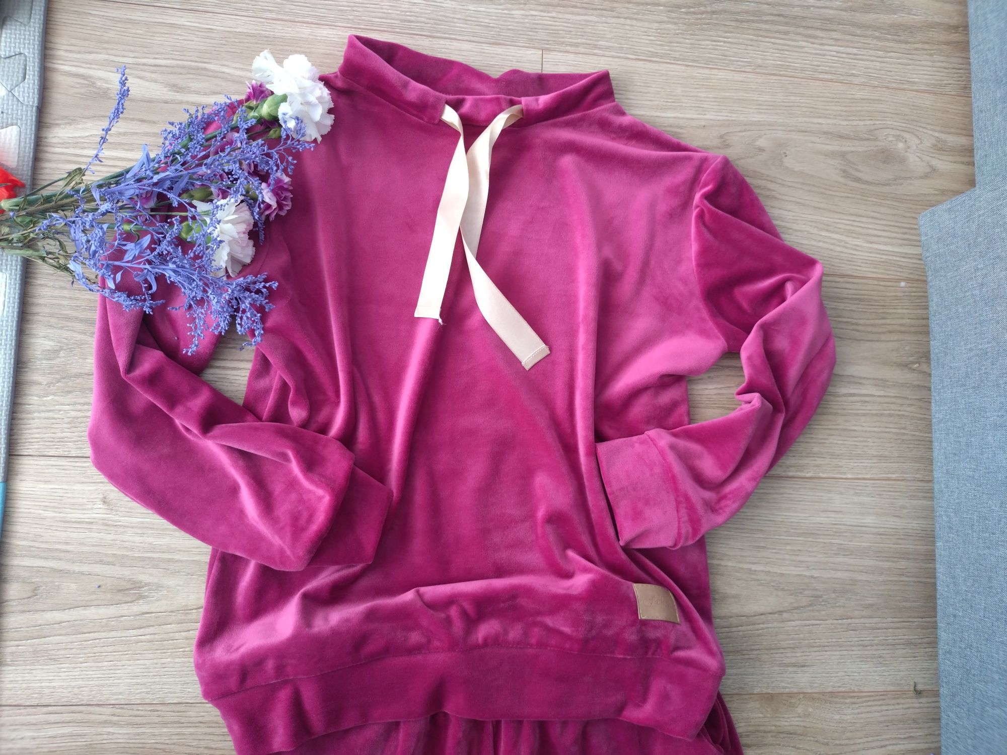 Dres welurowy S biskupi