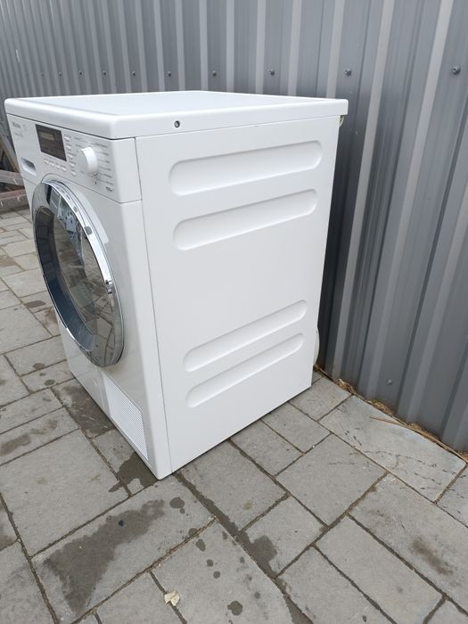 Сушильна машина Miele TGK640WP
