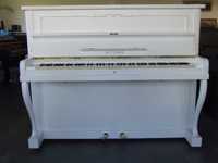 Pianino Bluthner, po renowacji, białe