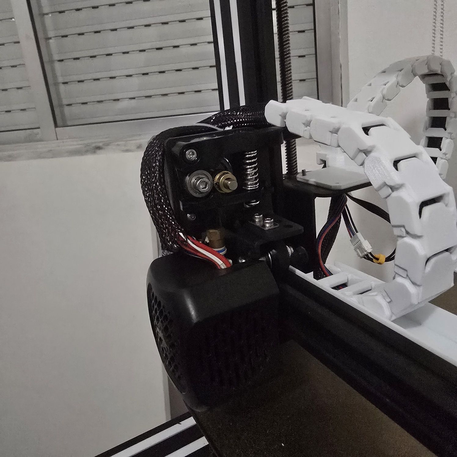Impressora 3D Ender 3 v2  (muitos extras)