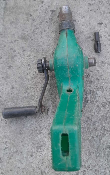 Ручная дрель коловорот СССР