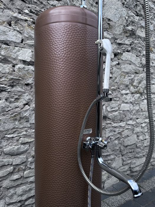 Stary miedziany bojler prysznic podgrzewacz do wody