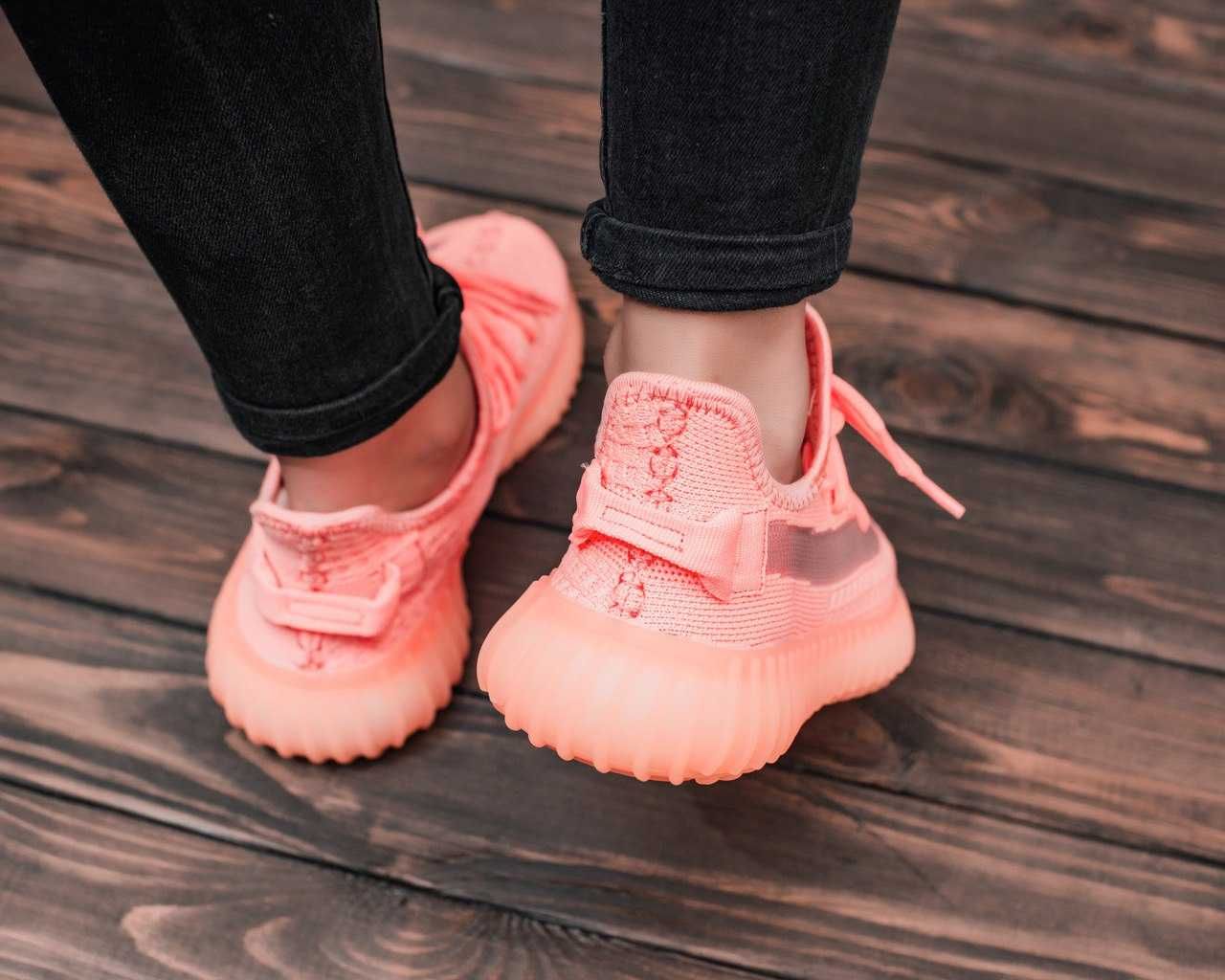 Кроссовки Adidas Yeezy Boost 350 V2 Pink