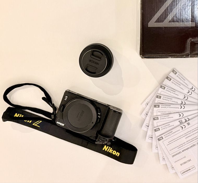 Nikon Z30 z obiektywem Nikkor DX 16-50mm