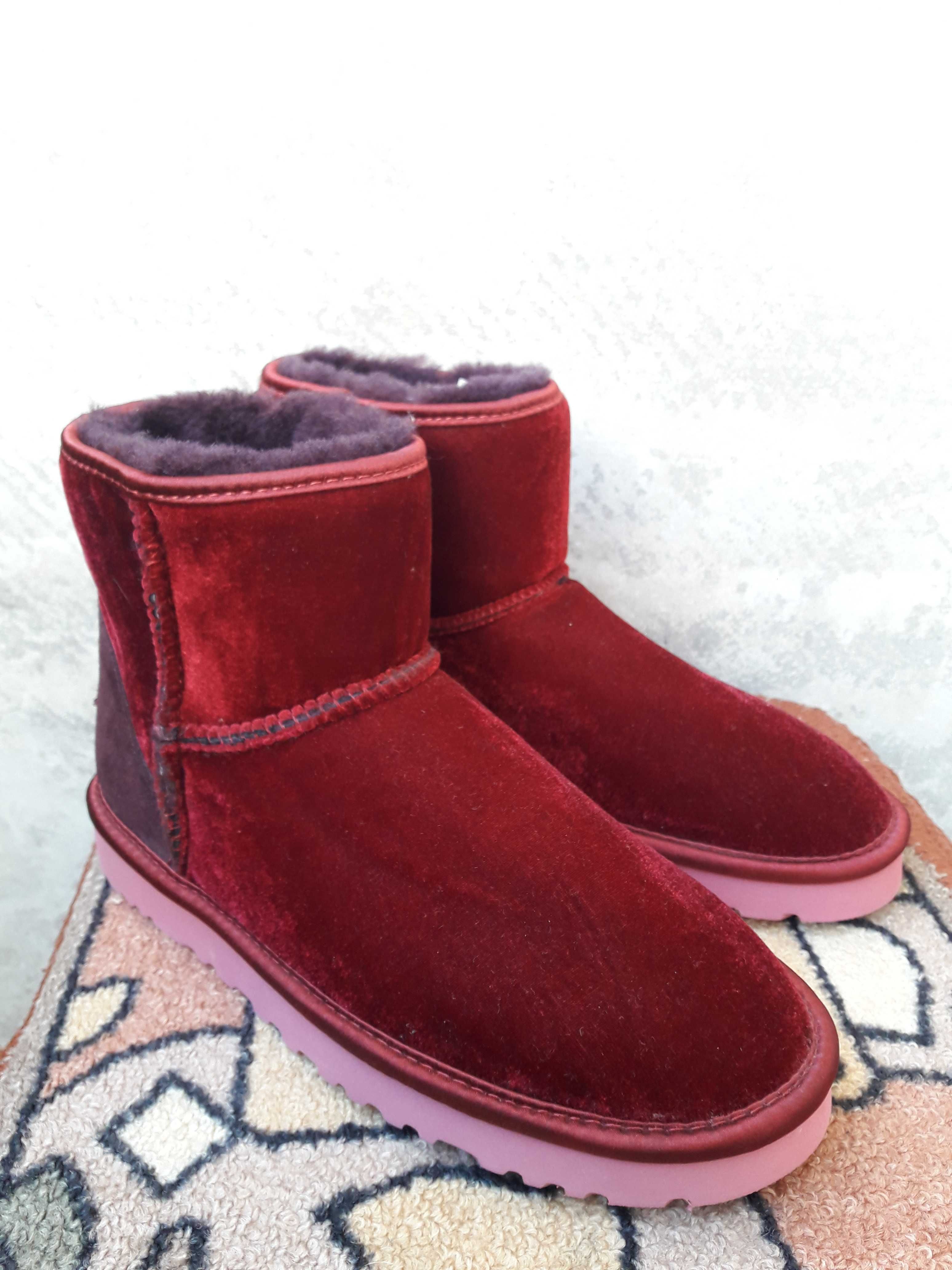 Уггі UGG Australia