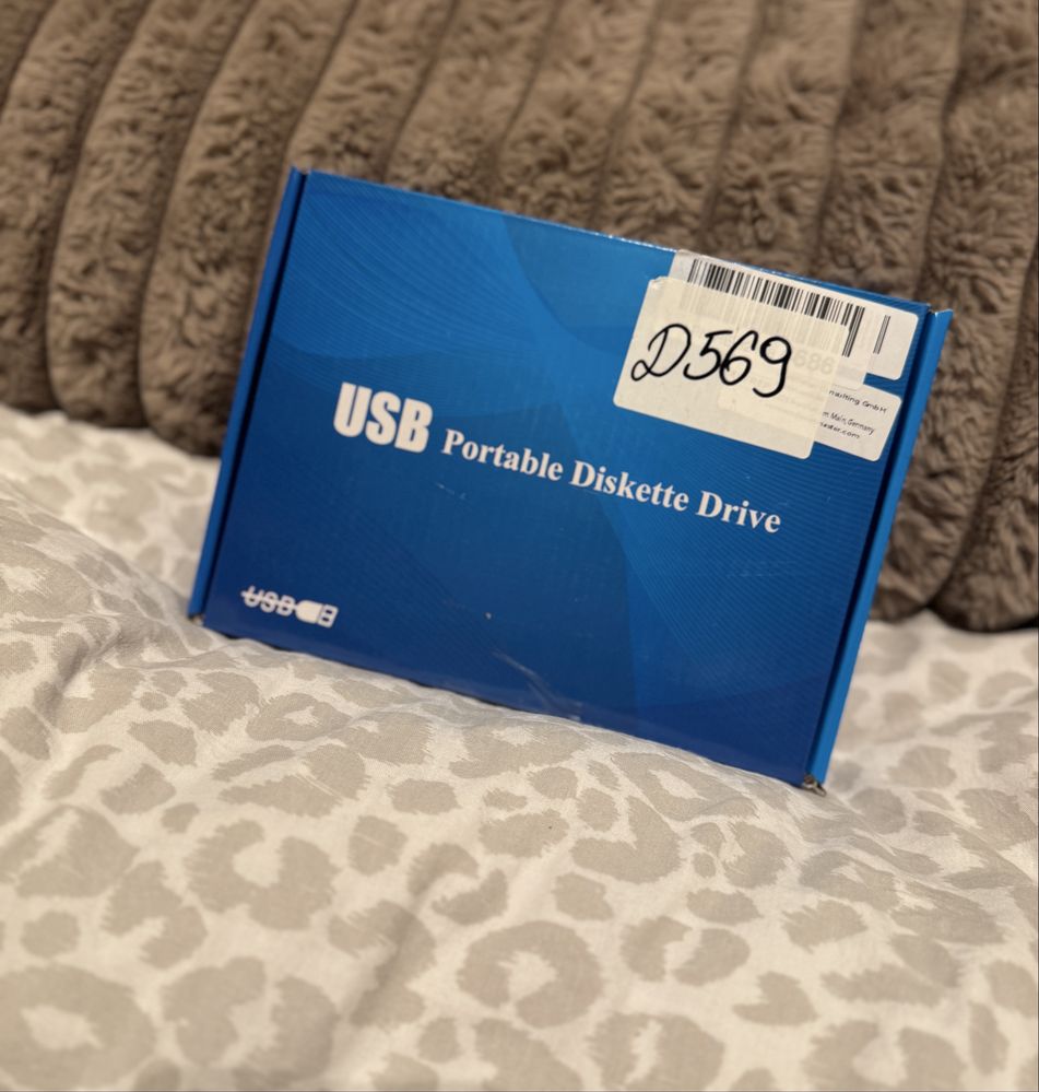 USB Portable Diskette Drive - urządzenie do odczytu dyskietek