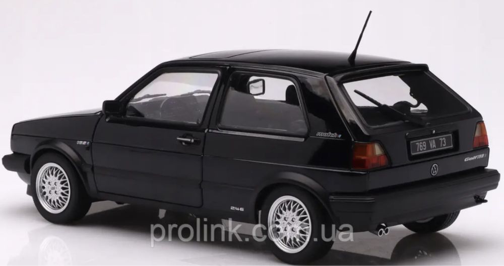 Колекційна модель авто Volkswagen Golf 2 GTI "Match", 1/18 Norev